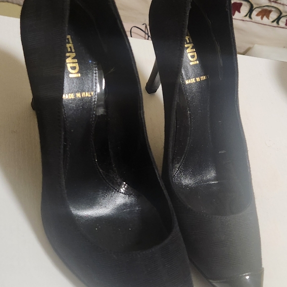 Vintage Fendi heels - Picture 6 of 6